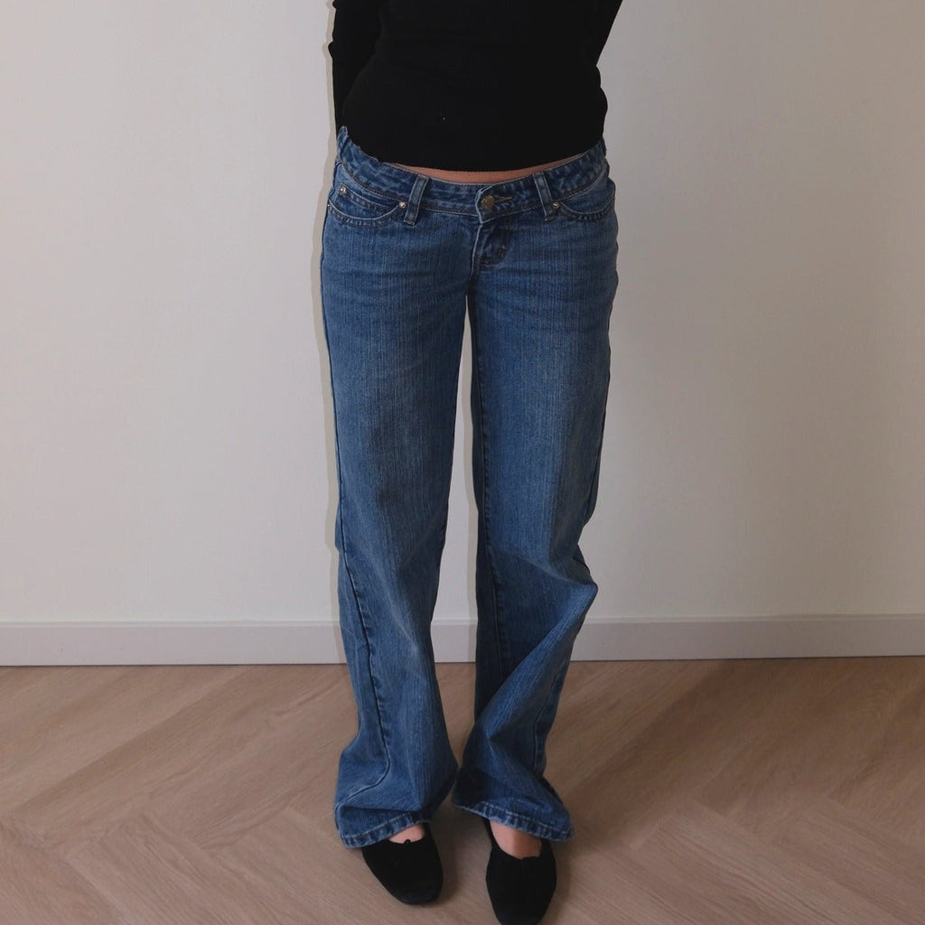 Loose staple jeans